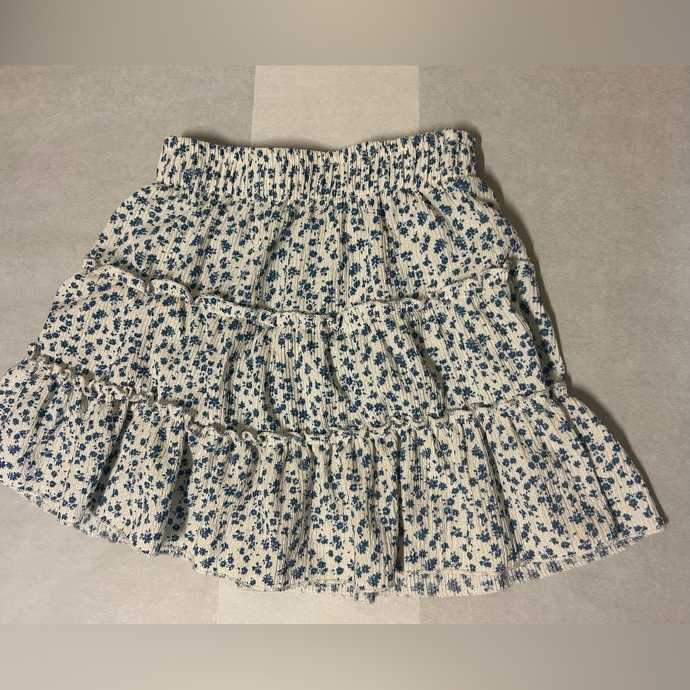 Zara Kids Blue and White Floral Mini Skirt 9yo